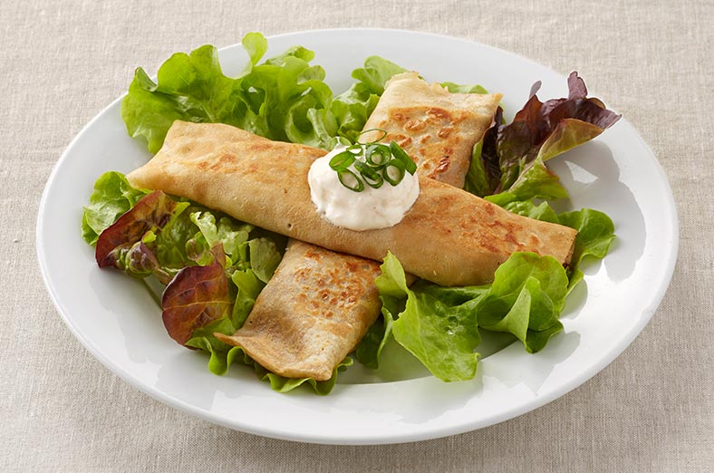 Crepe with salad