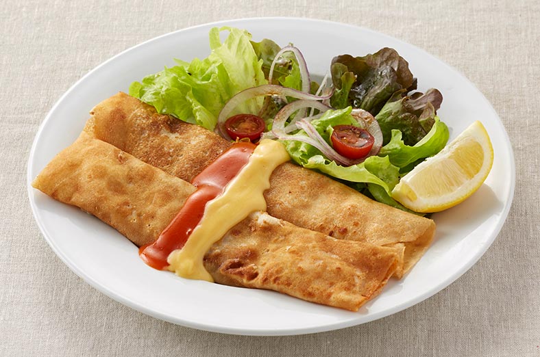 Seafood crepe, salad